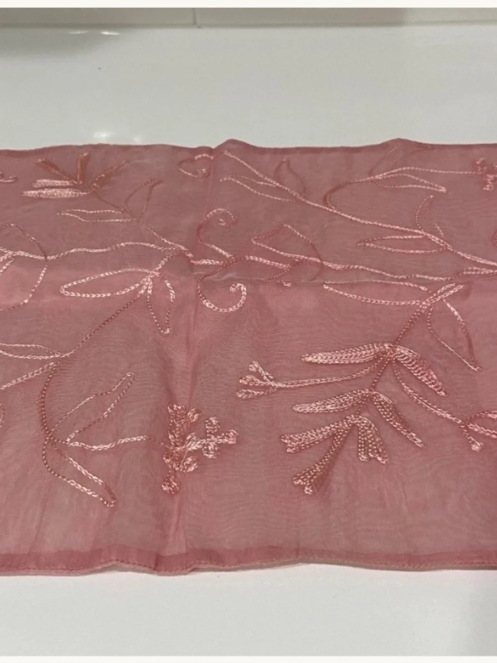 Vintage April Cornell Rose Silk Blend Runner; Like New; Embroidered